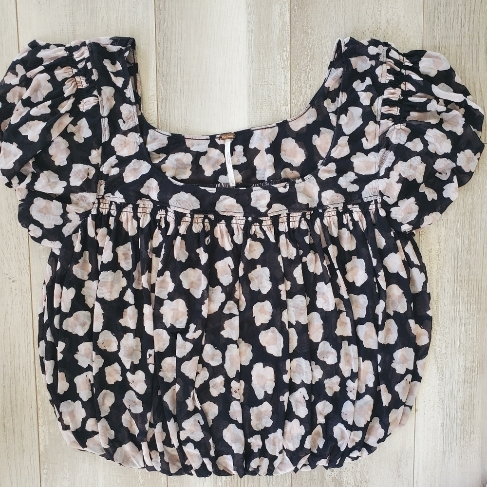 Free People Black Floral Puff Sleeve Crop Top